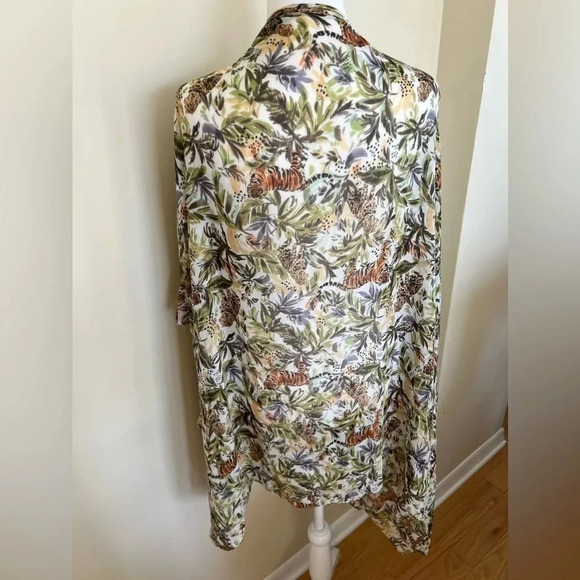 World Market Tiger Jungle Flyaway Kimono Shawl Lightweight Flowy Spring Vacation - Picture 8 of 8
